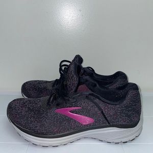 Brooks Anthem 2 size 9.5